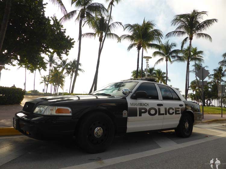 Coche de policia en Miami Beach, Florida, Estados Unidos