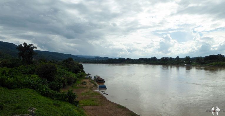 Cruzando frontera Tailandia Laos