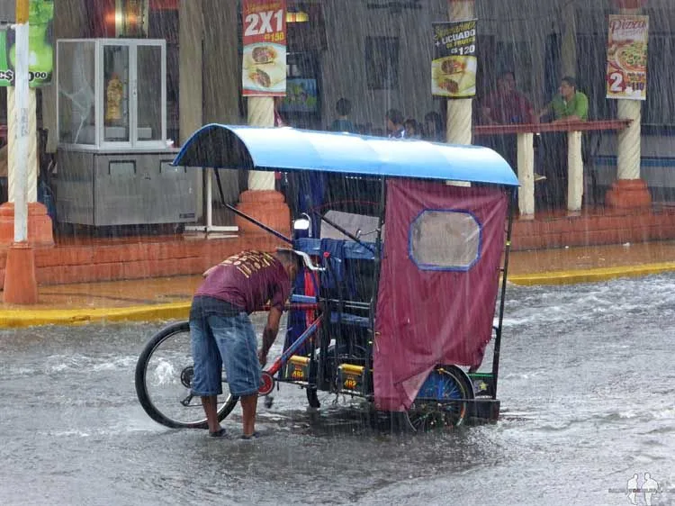 DIARIO: Tres semanas en NICARAGUA por libre Lluvia, León