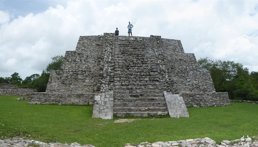 Manuel y Katz, Pano, Mayapán Ruinas