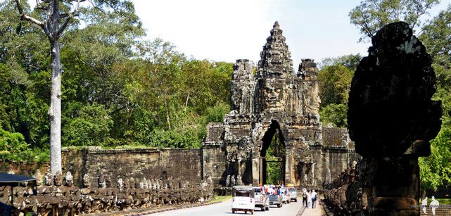 1195. Pano, Tonle Om Gate, Angkor, Siem Reap