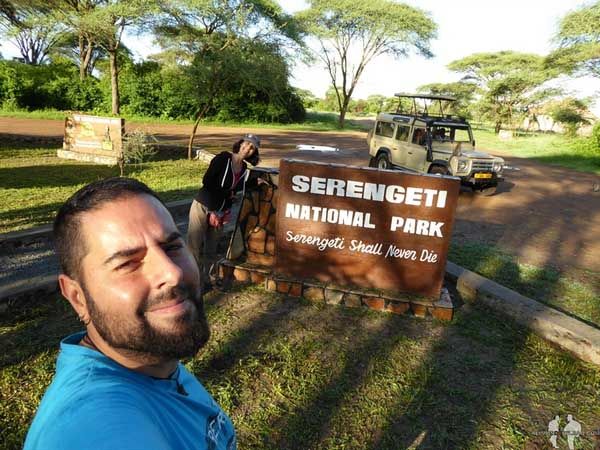 DIARIO: Tres semanas en KENIA y TANZANIA por libre Katz y Saioa, Entrada Ndabaka Gate, Serengeti