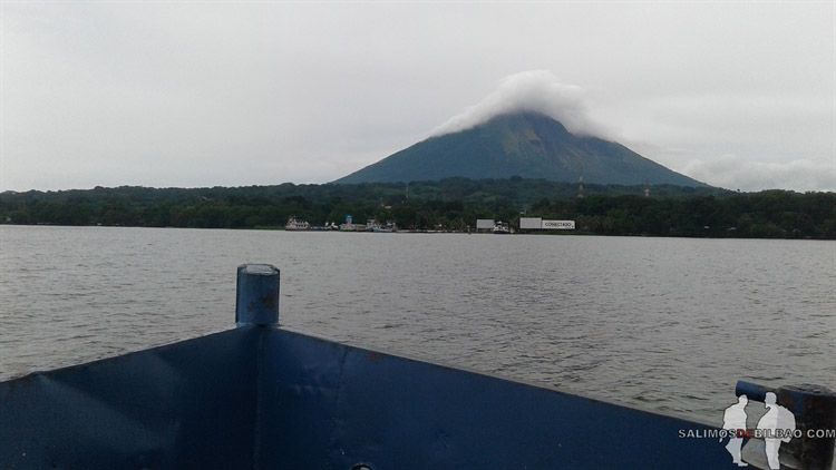 Volcán Concepción desde el Ferry de San Jorge a Ometepe