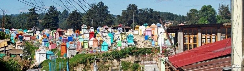 Cementerio de Chichicastenango en Guatemala