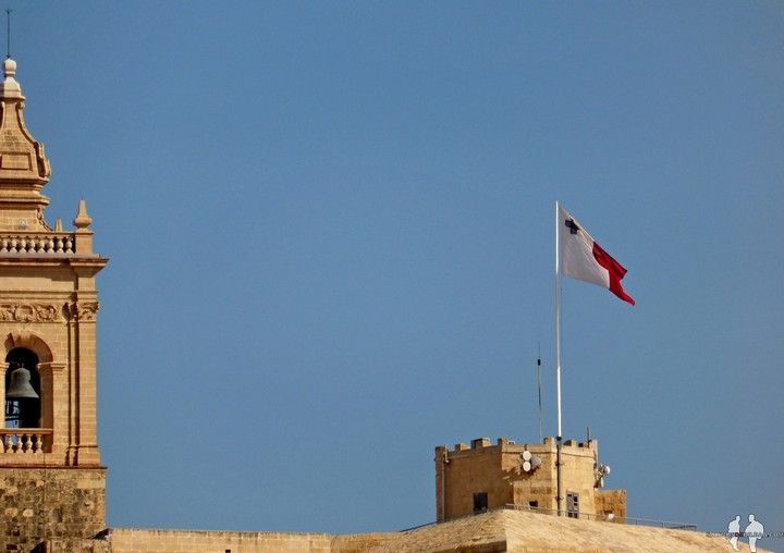 INSTALADOS COMO EN CASA Bandera, Ciudadela de Victoria, Gozo