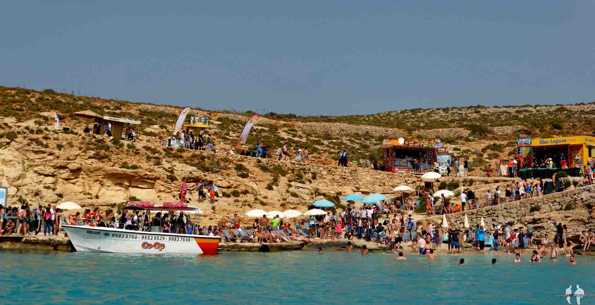 Blue Lagoon, Barca de Comino a Malta