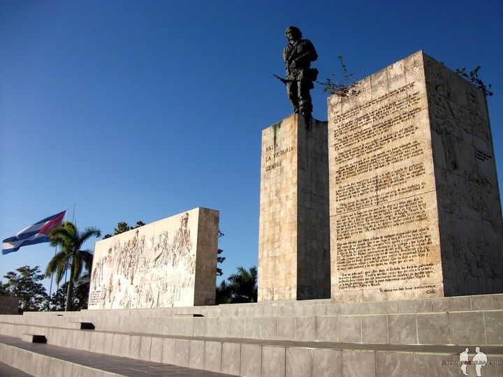 Viajar por libre a Cuba Diario de Cuba Monumento en Mausoleo del che Guevara en Santa Clara